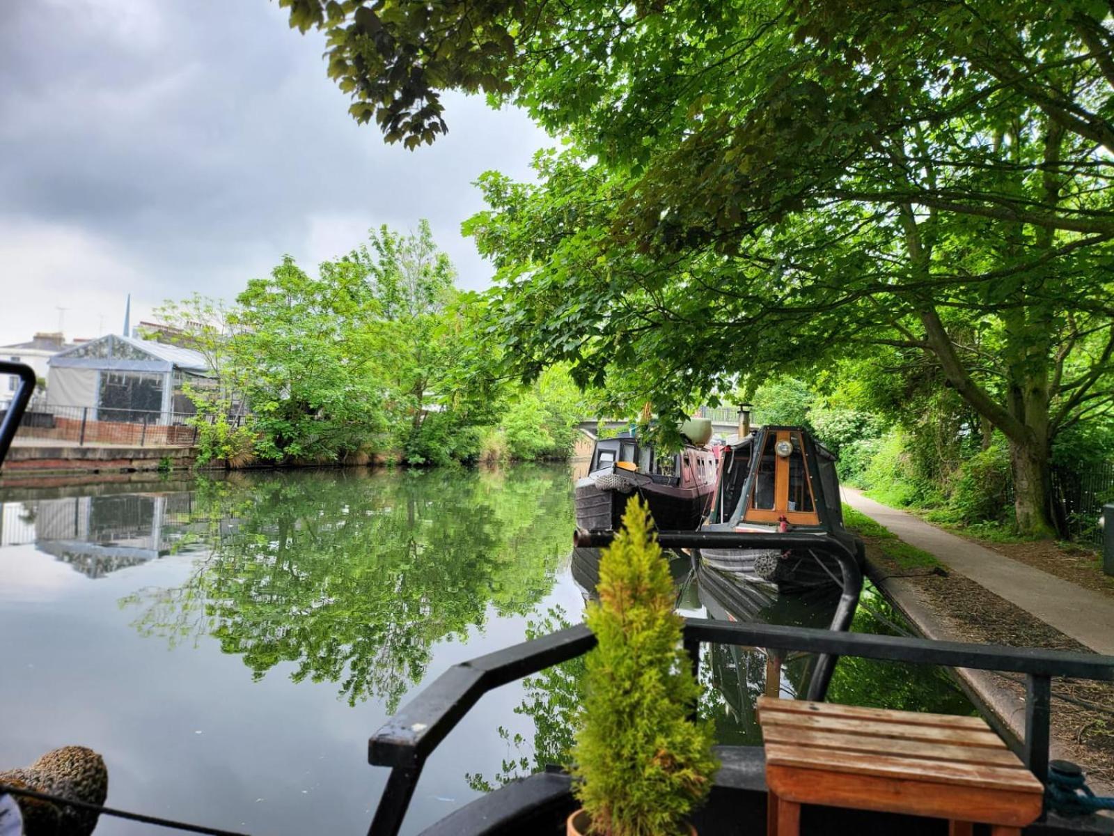 Lovely Canal Boat In Little Venice For Family & Friends London Luaran gambar